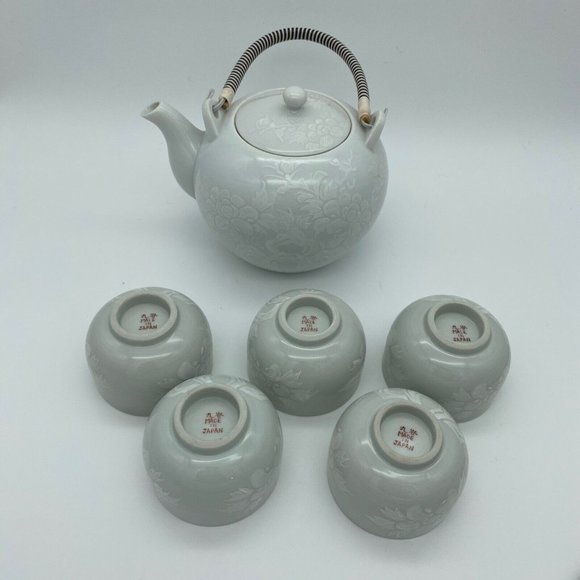 Japanese Tea Pot 5 Cups w/Lids Porcelain White - Picture 4 of 11